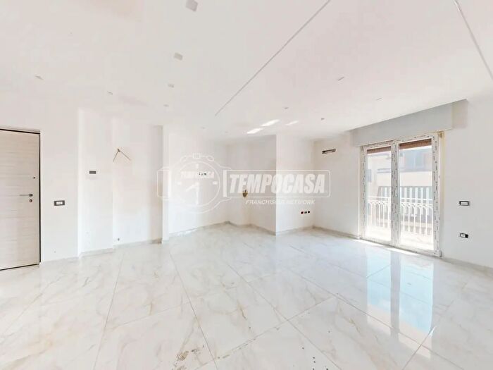 Appartamento quadrilocale in vendita in Via Marino C, Aversa