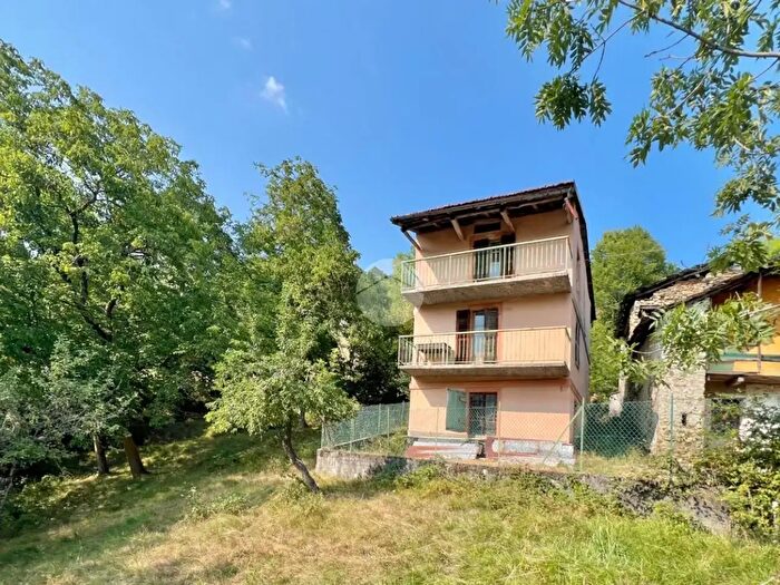 Casa trilocale in vendita in Frazione Oldri' Crochera, Viu'