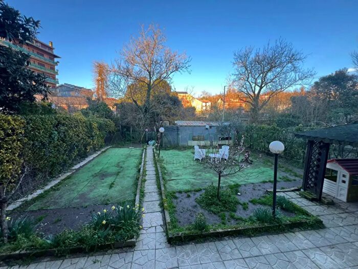 Appartamento quadrilocale in vendita in Via San Giacomo, Atripalda