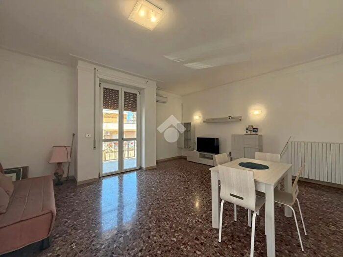 Appartamento trilocale in affitto in Via Sicilia, Terracina