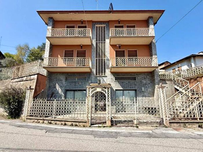 Case in Vendita e in Affitto - 3