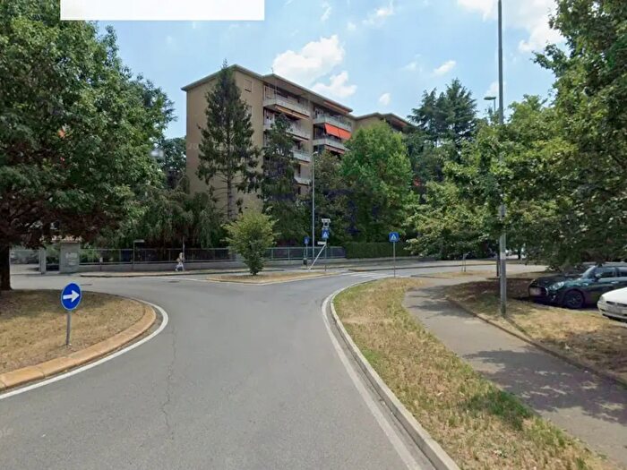 Appartamento trilocale in affitto in Via Pitagora, Monza