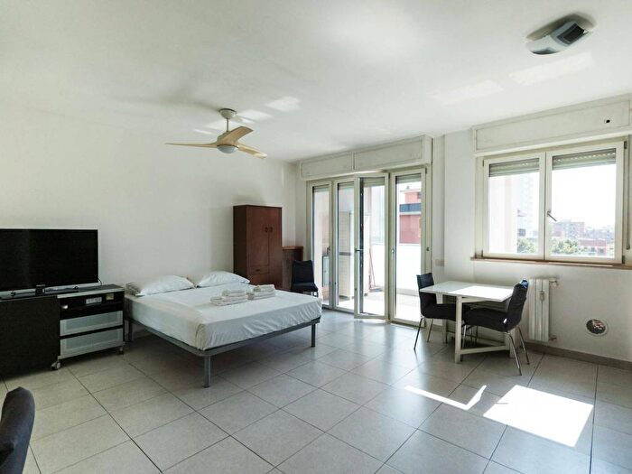 Appartamento monolocale in affitto in Via Trasimeno, Quartiere Adriano, Milano