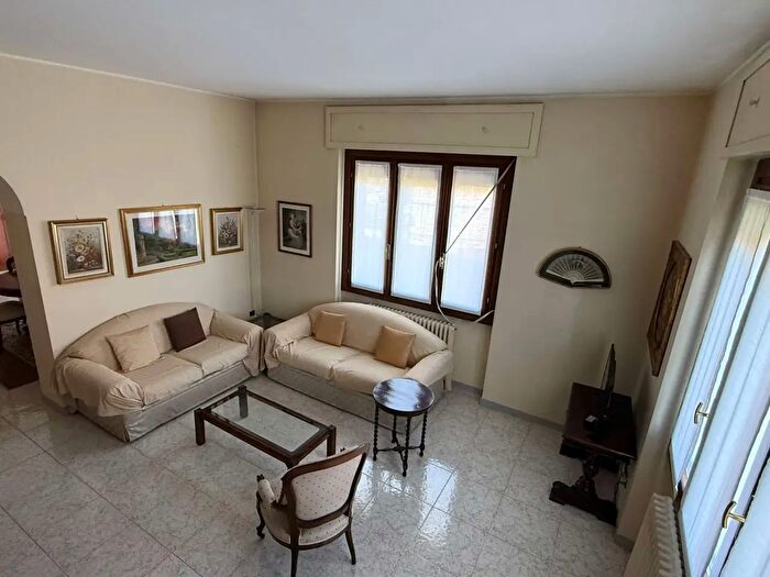 Appartamento quadrilocale in vendita in Vicolo Monastero, Melegnano