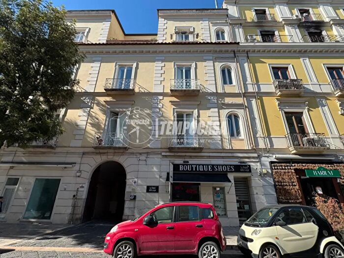 Appartamento quadrilocale in vendita in Corso Trieste, Caserta