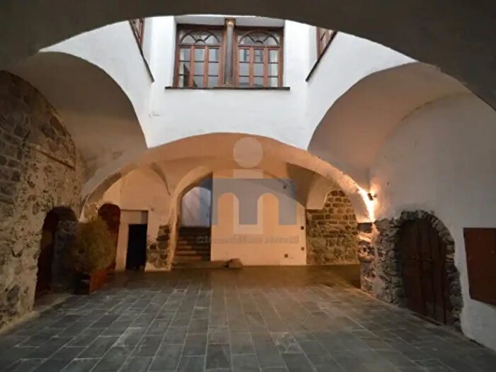 Appartamento trilocale in vendita in Via De Simoni, Bormio