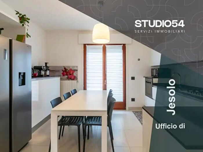 Appartamento con 5 locali in vendita in Via Don Giovanni Bosco, Jesolo