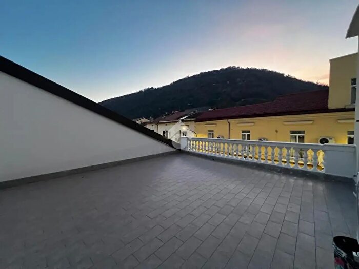 Appartamento quadrilocale in vendita in Via De Marinis Orientale, Vietri Sul Mare