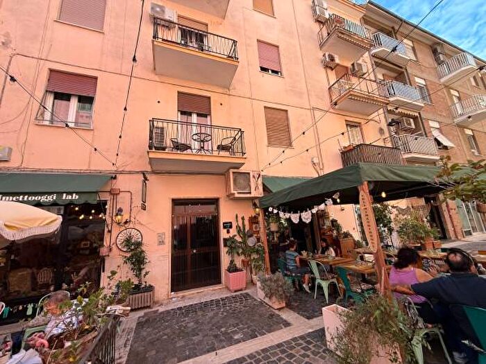 Appartamento trilocale in vendita in Via Zara, Civitavecchia