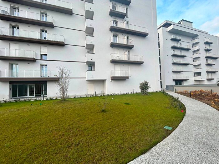 Appartamento bilocale in affitto in Via Francesco Gonin, Giambellino, Milano