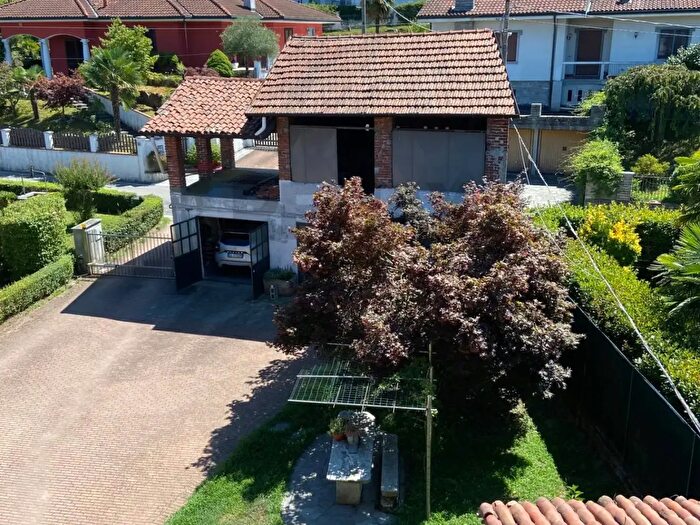Case in Vendita e in Affitto - 3