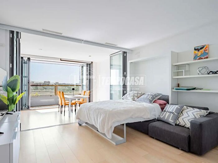 Appartamento monolocale in vendita in Viale Giorgio Ribotta, Roma