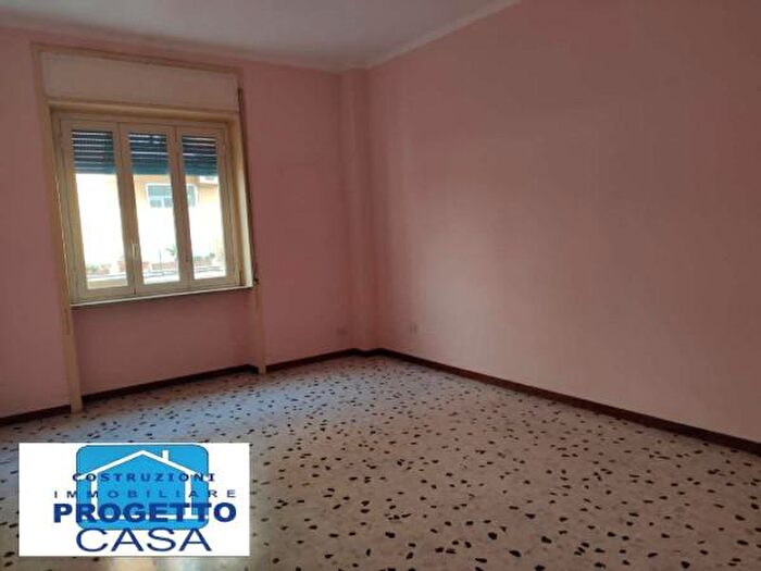 Appartamento con 6 locali in vendita in Via Via Fonseca Snc, Nola