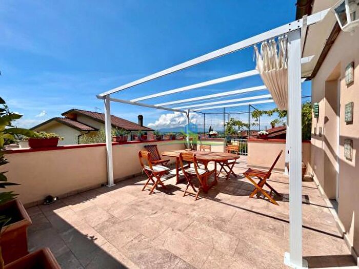 Appartamento trilocale in vendita in Via Eugenio Curiel, Monsummano Terme