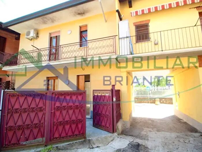Casa trilocale in vendita in Via Roma, Golasecca