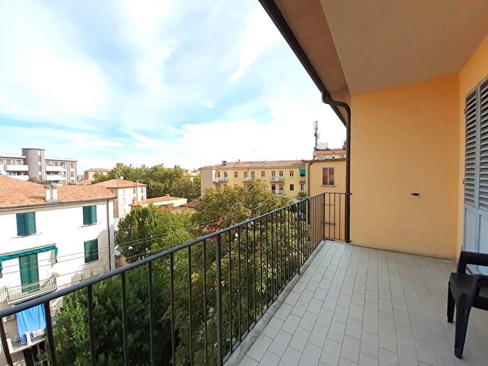 Appartamento trilocale in affitto in Via Andrea Costa, Costa, Bologna