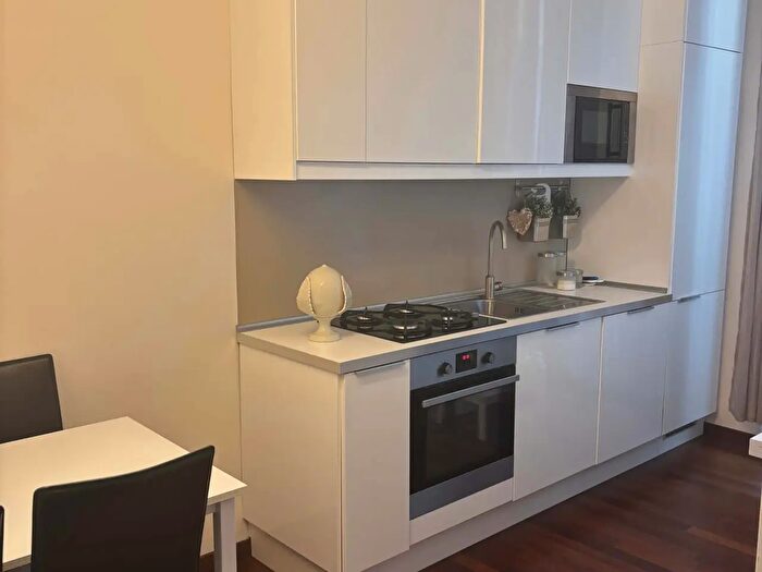 Appartamento monolocale in affitto in Via Lipari, Milano