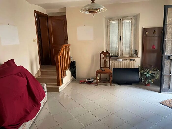 Casa con 6 locali in vendita in Via Cassia, Marciano Della Chiana