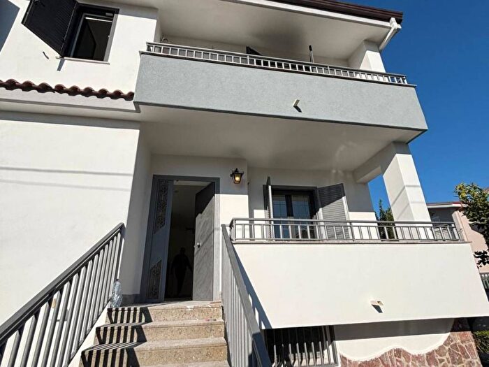 Casa con 6 locali in affitto in Via Madonna del Pantano, Lago Patria, Giugliano in Campania