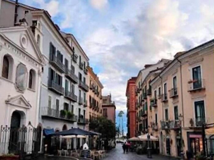 Appartamento bilocale in affitto in Via dei Mercanti, Centro Storico Teatro Verdi, Salerno