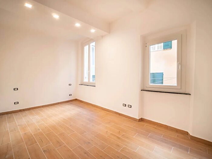 Appartamento con 5 locali in vendita in Via di Prè, Genova