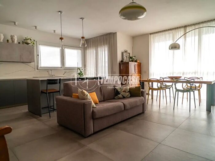 Appartamento con 5 locali in vendita in Via XXVIII Settembre, Fano