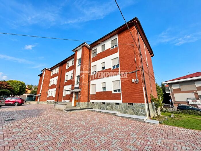 Appartamento quadrilocale in vendita in Via Luigi Einaudi, Forno Canavese