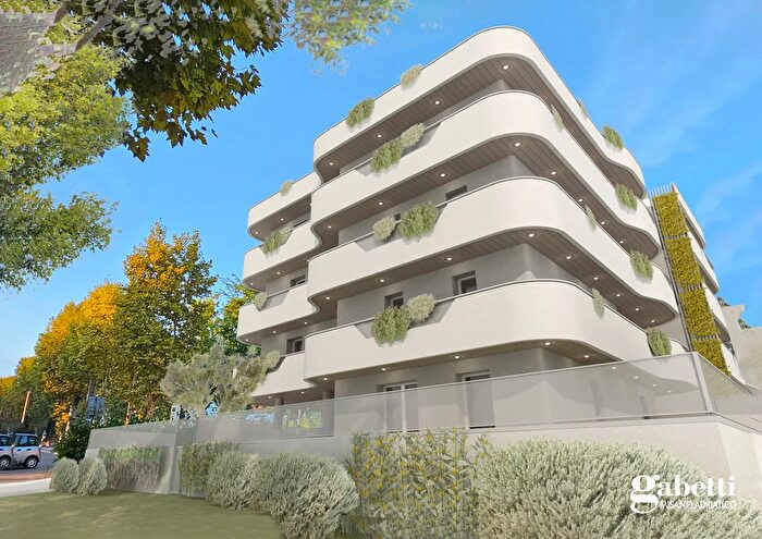 Appartamento quadrilocale in vendita in Viale della Vittoria, Gabicce Mare