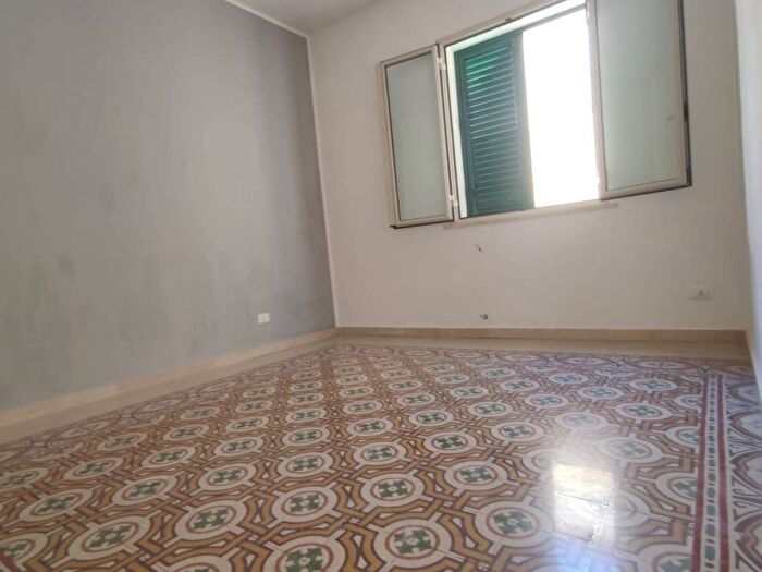 Appartamento trilocale in affitto in Via Cruillas, Cruillas, Palermo