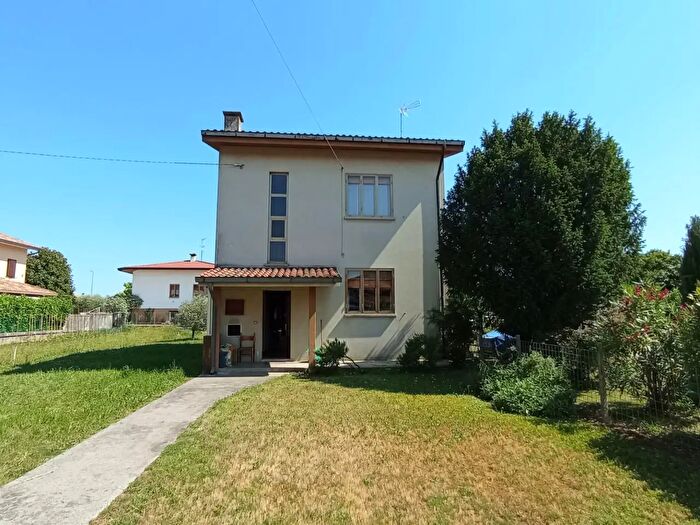 Casa con 5 locali in vendita in Via Sotto Gli Orti a, Lestizza
