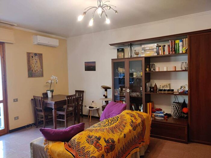 Appartamento trilocale in affitto in Via Giambattista Vico, Quartu, Quartu SantElena