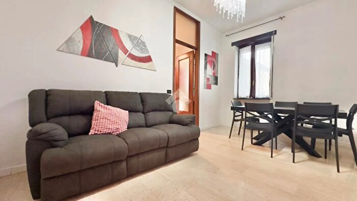 Appartamento trilocale in vendita in Viale Saffi, Novi Ligure