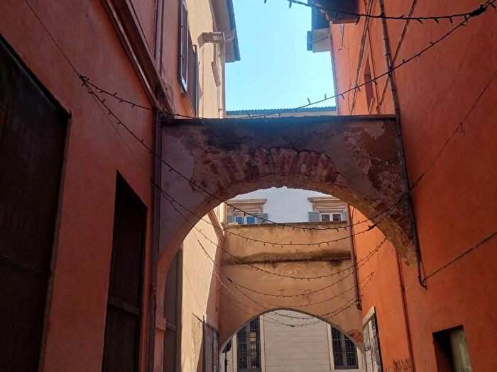 Appartamento bilocale in affitto in Corso Strada Nuova, Centro Storico, Pavia
