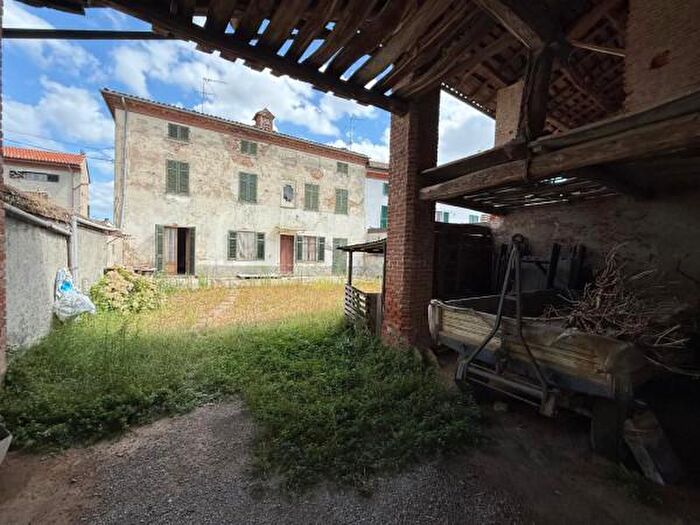 Casa con 5 locali in vendita in Via Camillo Benso di Cavour, Sezzadio