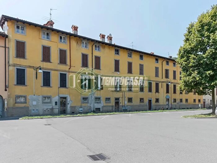 Appartamento quadrilocale in vendita in Via IV Novembre, Stezzano