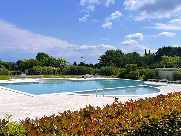 Appartamento trilocale in affitto in Via Giotto, Desenzano Centro, Desenzano del Garda
