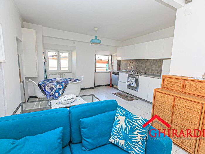 Appartamento bilocale in affitto in Via Raimondo Amedeo Vigna, Sestri Ponente, Genova