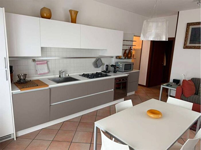 Appartamento trilocale in affitto in via edmondo de amicis, Cesenatico Levante, Cesenatico