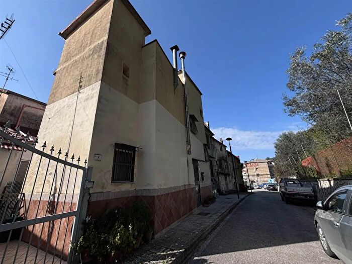 Appartamento bilocale in vendita in Oberdan, Olevano Sul Tusciano