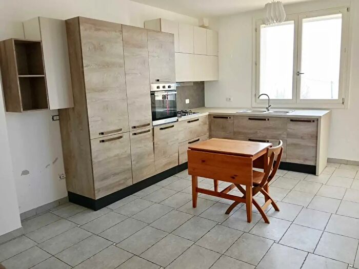 Appartamento quadrilocale in vendita in Via Madonna del Fiore, Borghi