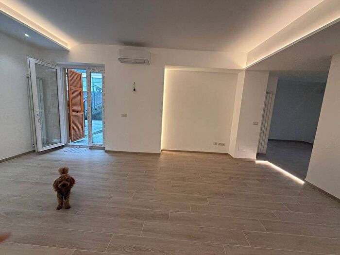 Appartamento quadrilocale in affitto in Viale Pio VII, Quarto, Genova
