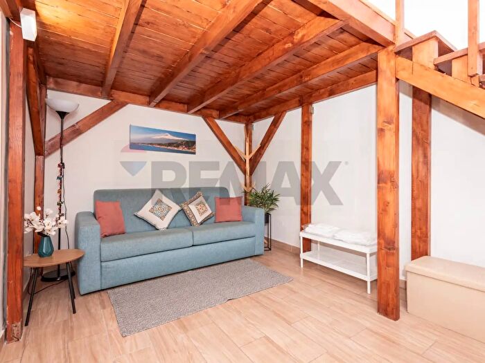 Casa bilocale in vendita in Via Bambino, Catania