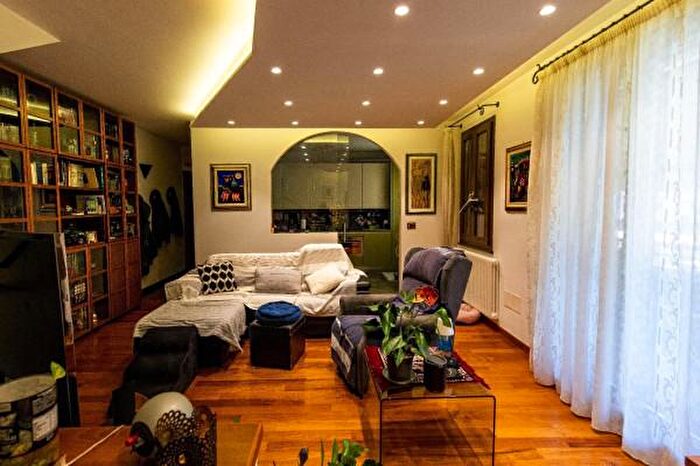 Casa con 5 locali in vendita in Ravenna