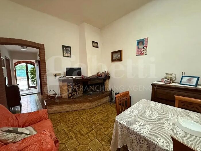 Casa con 5 locali in vendita in Gavorrano