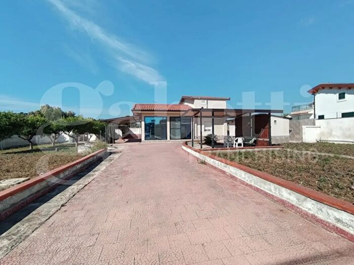 Casa trilocale in vendita in Siracusa