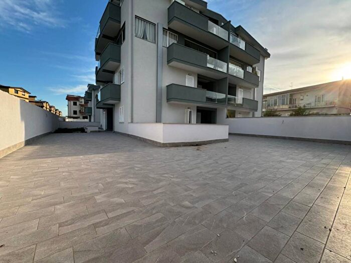 Appartamento quadrilocale in affitto in Via Tevere, Casagiove