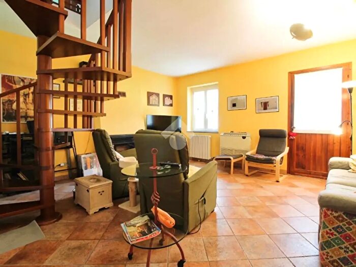Casa trilocale in vendita in Via Plaestro, Cava Manara