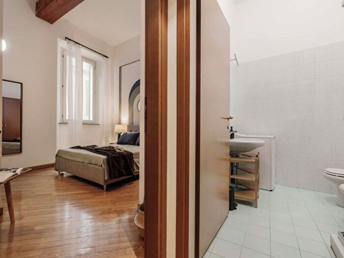 Appartamento bilocale in affitto in Via dellOrso, Brera, Milano