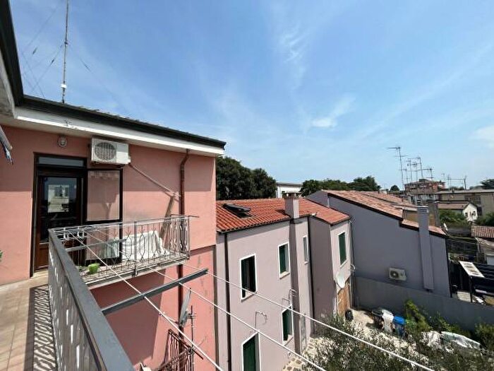 Appartamento con 5 locali in vendita in Via Angeli, Adria