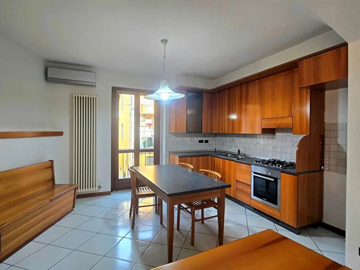 Appartamento quadrilocale in vendita in Via IV Novembre, Ponteranica